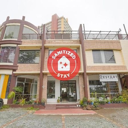 Oyo 759 Royal South Garden Suites Tagaytay City Dış mekan fotoğraf