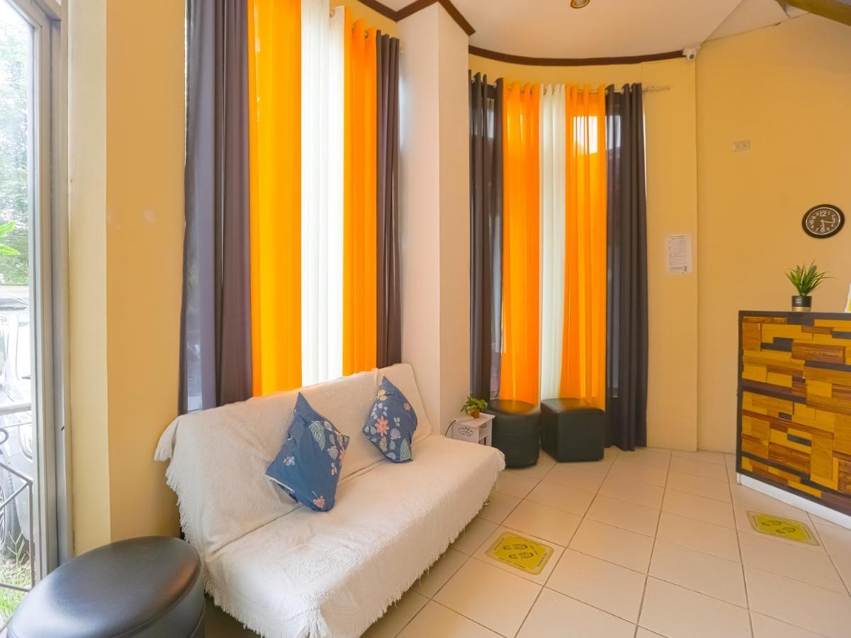 Oyo 759 Royal South Garden Suites Tagaytay City Dış mekan fotoğraf