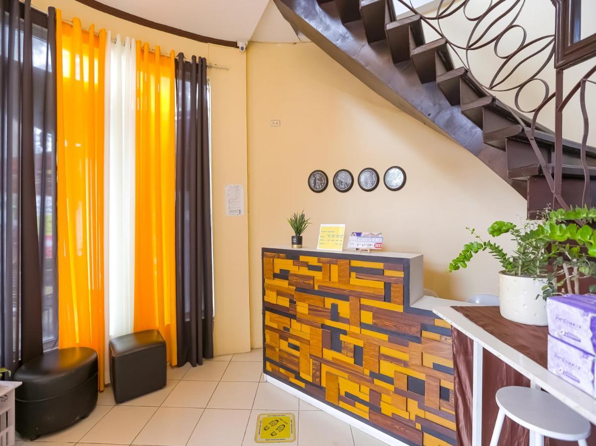 Oyo 759 Royal South Garden Suites Tagaytay City Dış mekan fotoğraf